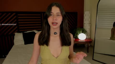 Hannah online show from 05-06-26, 10:15