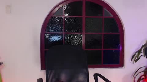 Snapshot of hannah_valhalla chatting on 01-03-25, 03:49 Hannah online show from 01-03-25, 03:49