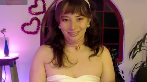 Snapshot of hannah_valhalla chatting on 02-15-25, 04:47 Hannah online show from 02-15-25, 04:47