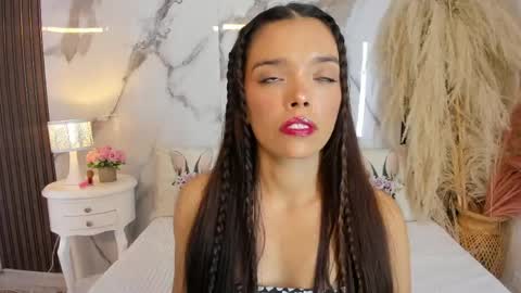Hannahill69 online show from 04-29-26, 05:00