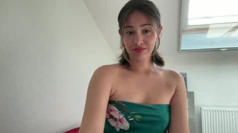 hannahinto online show from 07-16-26, 01:06
