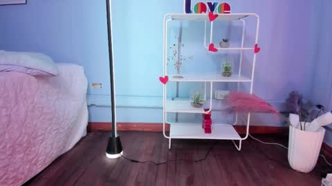 Snapshot of hannahpage chatting on 02-23-26, 12:13 Hannah online show from 02-23-26, 12:13