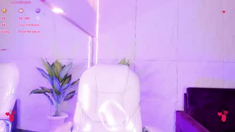 Snapshot of hannapaola chatting on 11-15-25, 10:37 HannaPaola online show from 11-15-25, 10:37