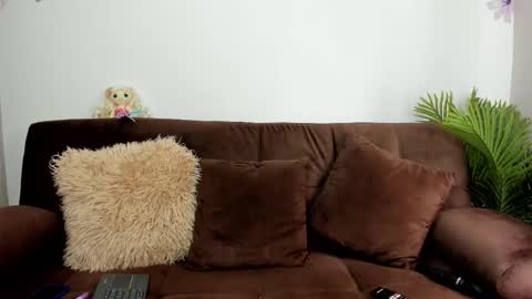 Snapshot of hannasoto2 chatting on 10-25-25, 02:24 HannSoto online show from 10-25-25, 02:24