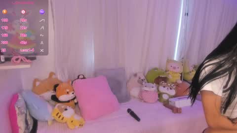 Snapshot of hannie_ws chatting on 02-21-25, 01:11 Hannie ws online show from 02-21-25, 01:11