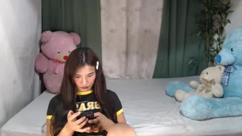 Snapshot of hanninhilton1 chatting on 05-11-26, 02:45 hanninhilton1 online show from 05-11-26, 02:45