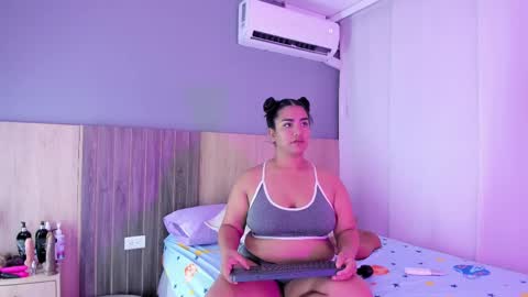 Hanna online show from 09-23-25, 03:20