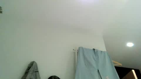 hansjegezoien online show from 06-24-26, 06:07