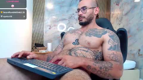 Snapshot of hanz_col chatting on 12-30-24, 01:48 hanz_col online show from 12-30-24, 01:48
