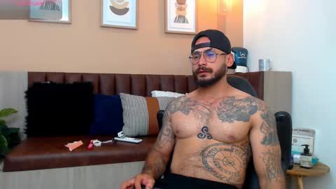 Snapshot of hanz_col chatting on 03-10-25, 04:28 hanz_col online show from 03-10-25, 04:28