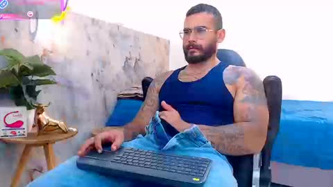 Snapshot of hanz_col chatting on 09-11-25, 04:40 hanz_col online show from 09-11-25, 04:40