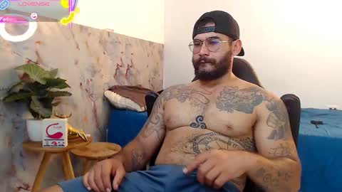 Snapshot of hanz_col chatting on 09-22-25, 12:07 hanz_col online show from 09-22-25, 12:07