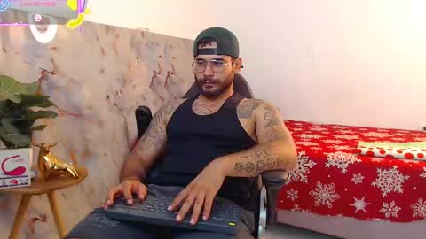 Snapshot of hanz_col chatting on 10-01-25, 11:49 hanz_col online show from 10-01-25, 11:49