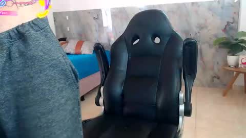 hanz_col online show from 10-31-25, 12:06