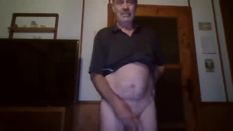 Snapshot of hanzik1954 chatting on 10-12-25, 05:45 hanzik1954 online show from 10-12-25, 05:45