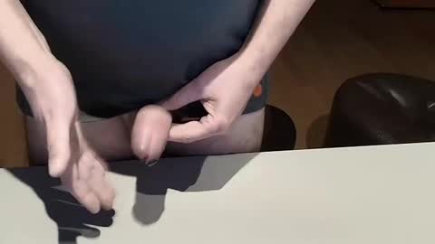 Snapshot of happybugger chatting on 02-10-25, 06:35 Cum for you online show from 02-10-25, 06:35