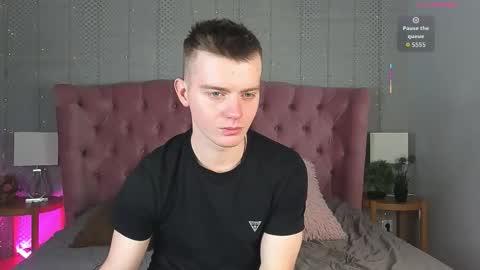 Snapshot of happydeimos chatting on 11-11-25, 10:43 happydeimos online show from 11-11-25, 10:43