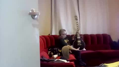 Snapshot of happydick69a chatting on 09-26-25, 12:53 happydick69a online show from 09-26-25, 12:53