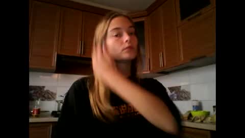 Snapshot of happyemily18 chatting on 11-05-25, 12:05 happyemily online show from 11-05-25, 12:05