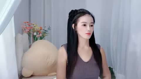Snapshot of happyflower802318 chatting on 06-26-26, 03:55 Daisy online show from 06-26-26, 03:55