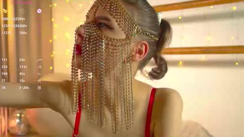 Snapshot of happynewdear chatting on 03-01-26, 10:56 Evy online show from 03-01-26, 10:56