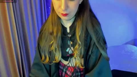 Stephanie online show from 10-03-25, 04:37