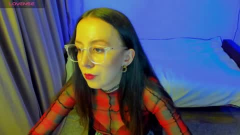 Stephanie online show from 05-13-26, 07:33
