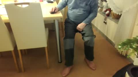 Snapshot of harald1234 chatting on 02-21-25, 09:32 harald1234 online show from 02-21-25, 09:32