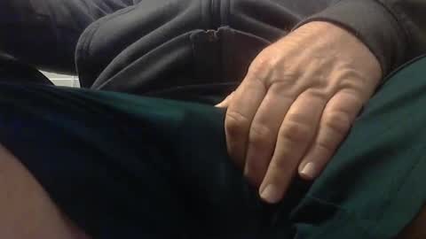 Snapshot of hard1foru62 chatting on 01-17-25, 10:11 hard1foru62 online show from 01-17-25, 10:11