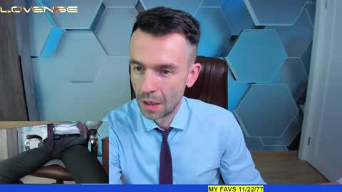 Snapshot of hard_and_juici chatting on 05-15-26, 02:13 Steve online show from 05-15-26, 02:13