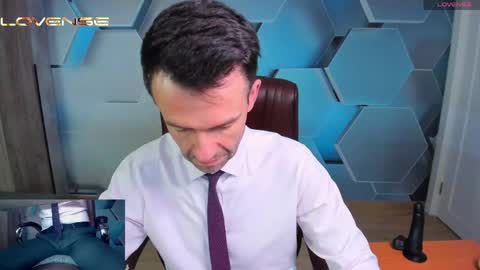 Snapshot of hard_and_juici chatting on 06-07-26, 04:16 Steve online show from 06-07-26, 04:16