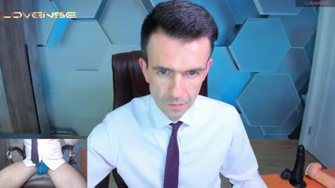 Snapshot of hard_and_juici chatting on 06-07-26, 04:22 Steve online show from 06-07-26, 04:22