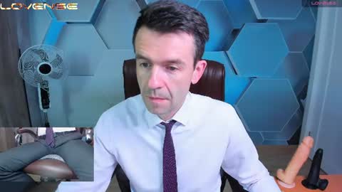 Snapshot of hard_and_juici chatting on 06-11-26, 03:48 Steve online show from 06-11-26, 03:48