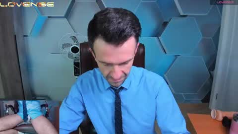 Snapshot of hard_and_juici chatting on 06-13-26, 03:26 Steve online show from 06-13-26, 03:26