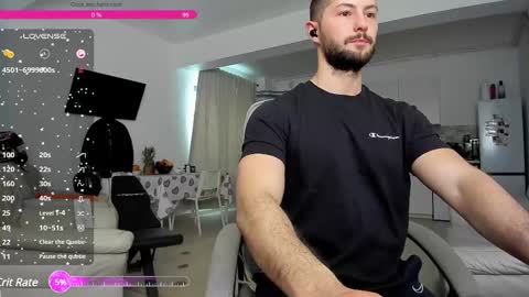 Snapshot of hard_chriss chatting on 02-19-25, 08:12 Hard Cock online show from 02-19-25, 08:12