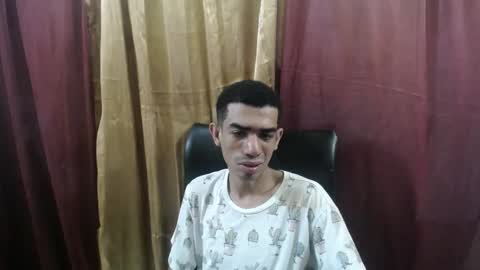 Snapshot of hard_its777 chatting on 01-05-26, 05:27 hard_its777 online show from 01-05-26, 05:27