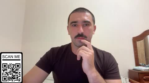 Snapshot of hard_to_obey chatting on 09-10-25, 06:08 Vadim online show from 09-10-25, 06:08