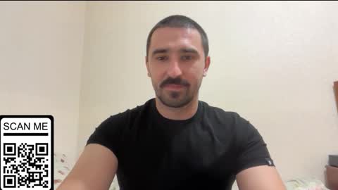 Snapshot of hard_to_obey chatting on 09-19-25, 07:25 Vadim online show from 09-19-25, 07:25