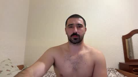 Snapshot of hard_to_obey chatting on 11-05-25, 07:58 Vadim online show from 11-05-25, 07:58