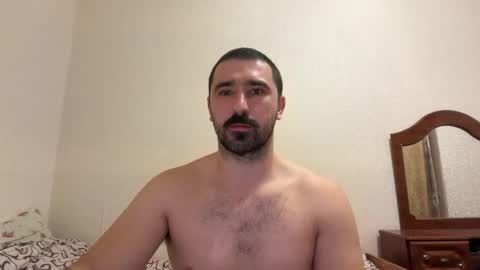 Snapshot of hard_to_obey chatting on 11-07-25, 09:15 Vadim online show from 11-07-25, 09:15