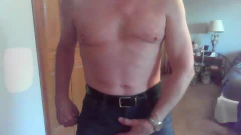 Snapshot of hardchicagoforzya chatting on 11-13-25, 08:19 hardchicagoforzya online show from 11-13-25, 08:19