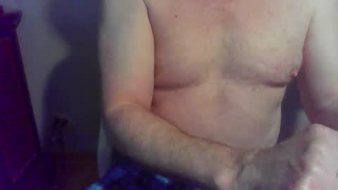 Snapshot of hardchicagoforzya chatting on 12-17-25, 10:16 hardchicagoforzya online show from 12-17-25, 10:16