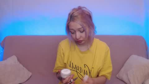 Emily online show from 11-16-25, 09:53