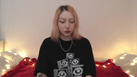 Emily online show from 05-25-26, 08:59