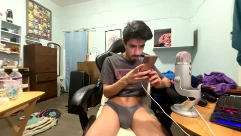 Snapshot of harddmikee chatting on 02-16-26, 01:46 harddmikee online show from 02-16-26, 01:46