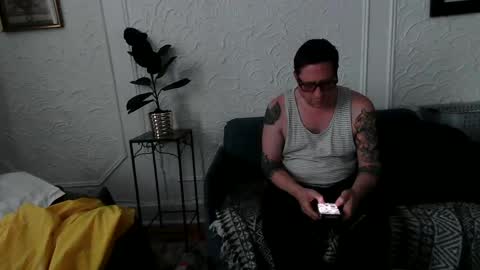 hardigan online show from 11-11-25, 07:58