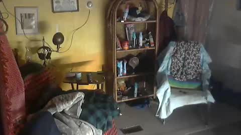 Snapshot of hardinhand44 chatting on 11-12-25, 11:47 john nobles online show from 11-12-25, 11:47