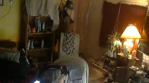 Snapshot of hardinhand44 chatting on 01-06-26, 12:58 john nobles online show from 01-06-26, 12:58