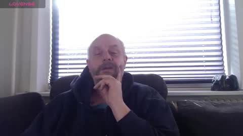 MrLazy online show from 03-06-25, 09:36