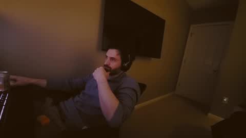 Tom online show from 12-25-24, 12:37